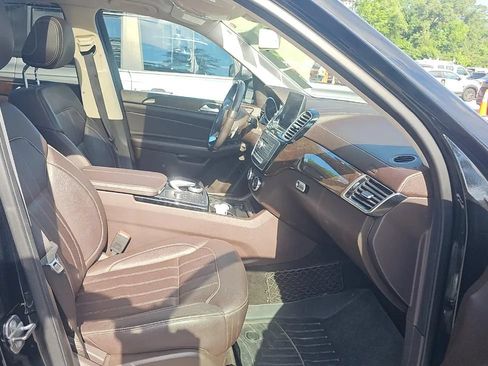 Used 2018 Mercedes-Benz GLS 450 4MATIC w/ Premium Package image 9