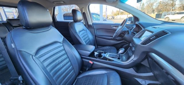 Used 2017 Ford Edge SEL w/ Equipment Group 201A AWD/4WD image 12