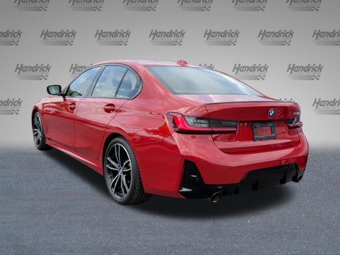 Used 2023 BMW 330i Sedan w/ M Sport Package image 9