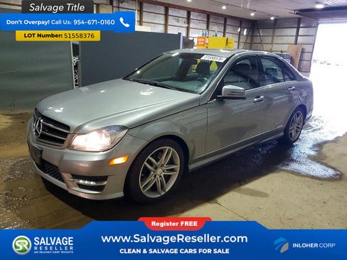 Used 2014 Mercedes-Benz C 300 4MATIC Sedan image 1