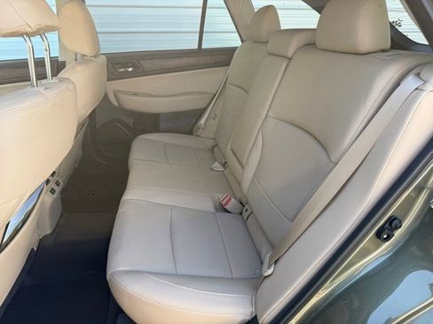 Used 2017 Subaru Outback 2.5i Limited AWD/4WD image 29