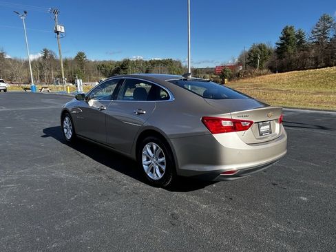 Used 2024 Chevrolet Malibu LT image 23