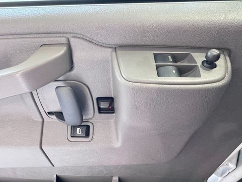 Used 2025 GMC Savana 2500 w/ Driver Convenience Package RWD image 20