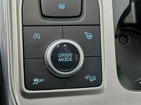 Used 2020 Ford Explorer ST w/ ST Street Pack image 23