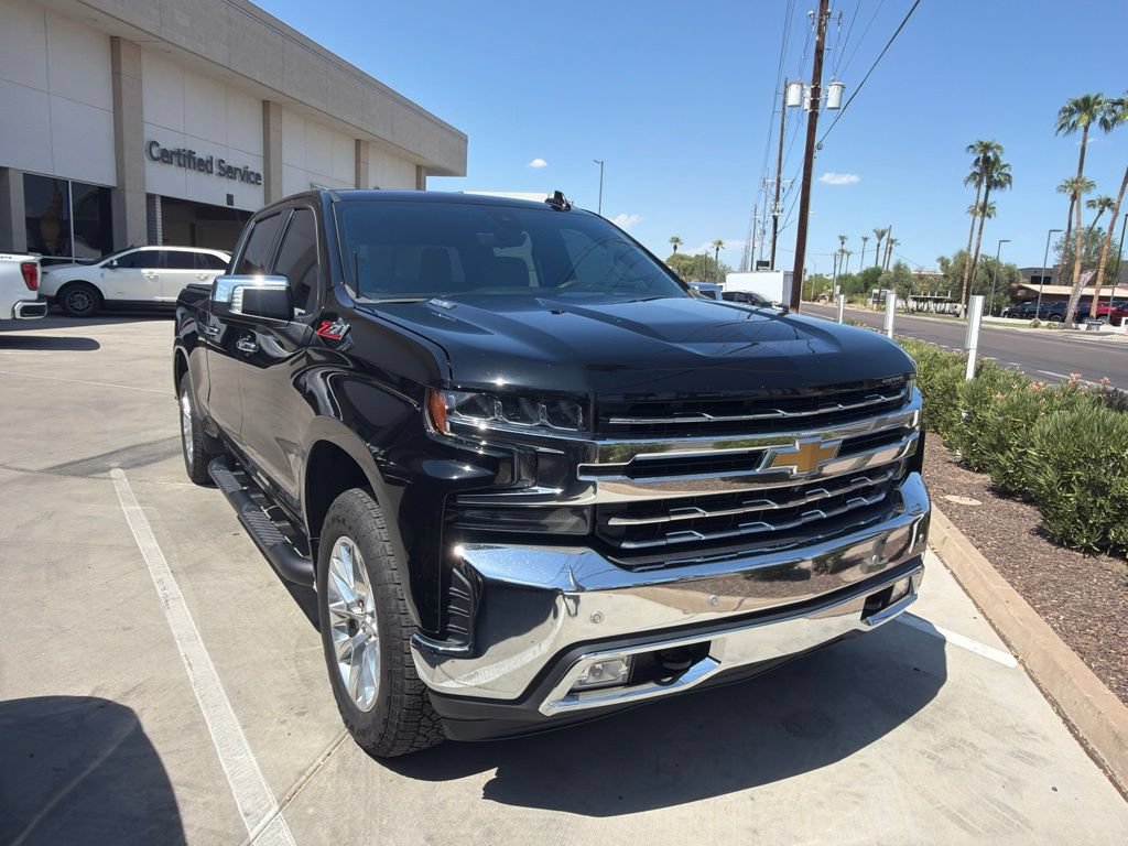 Used 2021 Chevrolet Silverado 1500 LTZ w/ Technology Package AWD/4WD image 10