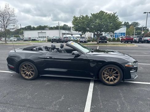 Used 2019 Ford Mustang Premium w/ Ecoboost Performance Package RWD image 17
