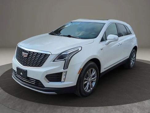 Used 2021 Cadillac XT5 Premium Luxury AWD/4WD image 2