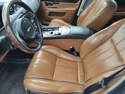 Used 2015 Jaguar XJ L Portfolio RWD image 32