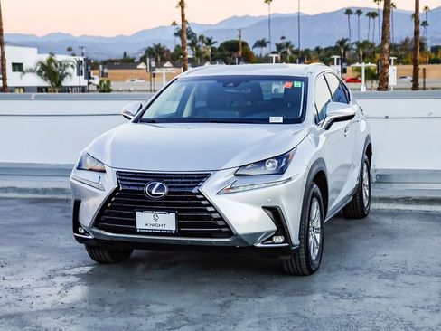 Used 2019 Lexus NX 300h AWD image 4