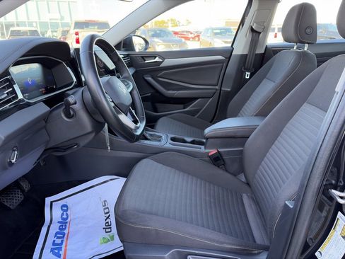 Used 2025 Volkswagen Jetta S image 12