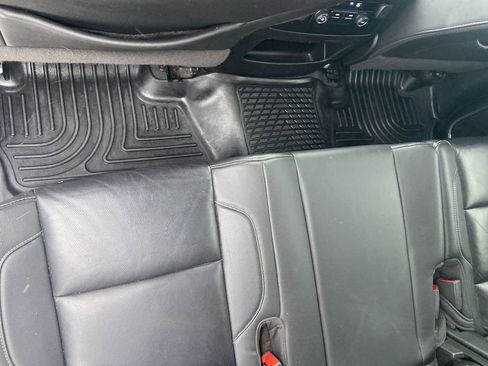 Certified 2020 Chevrolet Suburban LT image 35