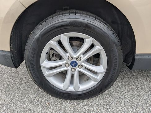 Used 2020 Ford Edge SEL w/ Convenience Package AWD/4WD image 22