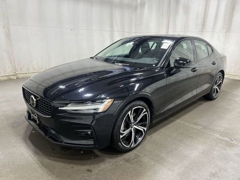 Used 2024 Volvo S60 B5 Plus AWD/4WD image 1