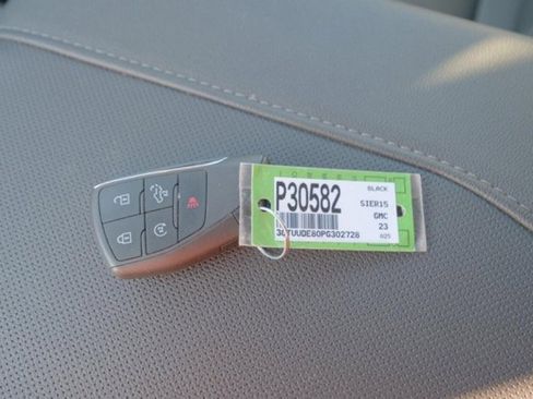 Used 2023 GMC Sierra 1500 SLT w/ SLT Premium Plus Package image 22