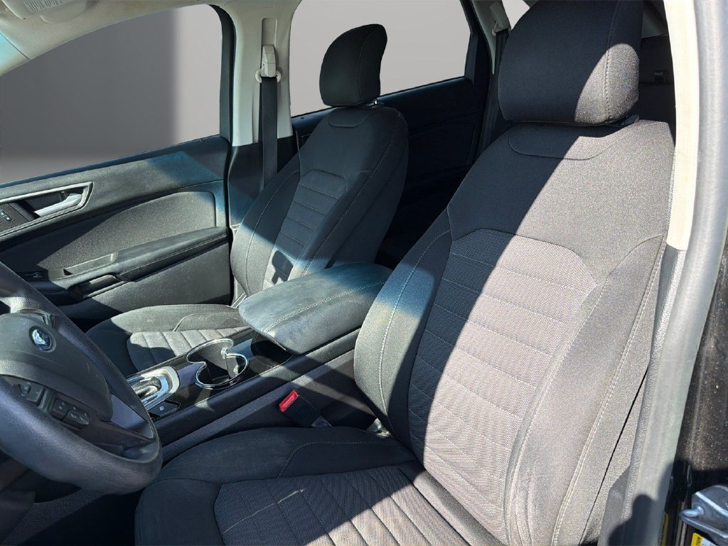Used 2015 Ford Edge SE w/ Cargo Accessory Package FWD image 14