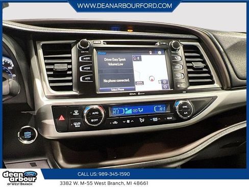 Used 2015 Toyota Highlander XLE AWD/4WD image 16