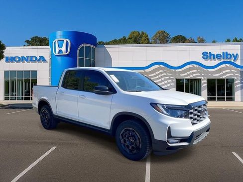 New 2025 Honda Ridgeline TrailSport+ image 2