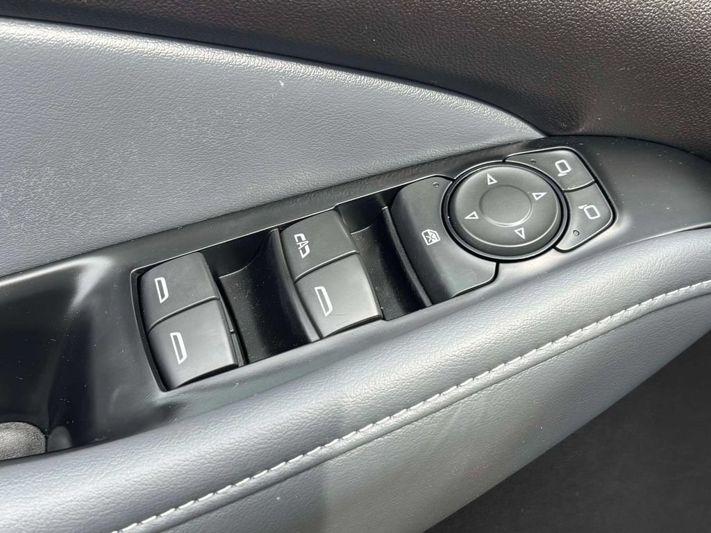 Used 2024 Buick Enclave Essence w/ Experience Buick Package AWD/4WD image 9