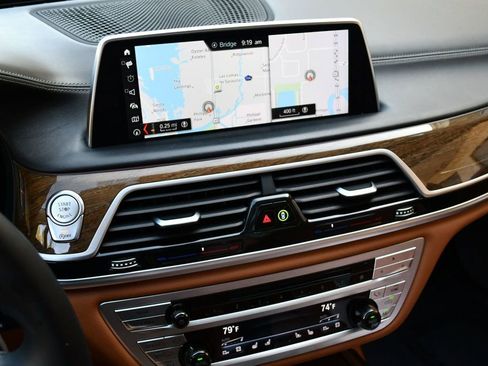 Used 2018 BMW 740i RWD image 46