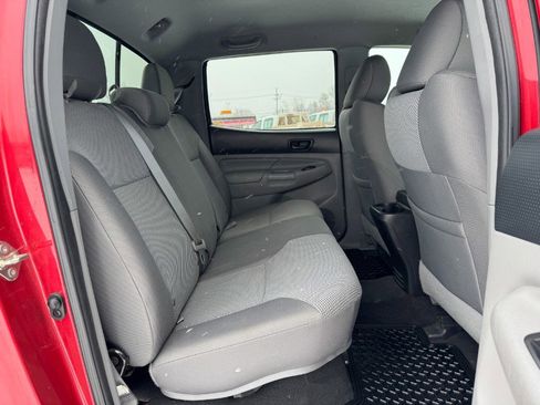 Used 2015 Toyota Tacoma 4x4 Double Cab image 17
