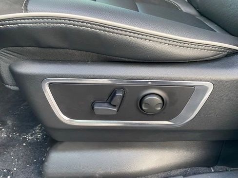 New 2026 RAM 1500 Laramie w/ Sport Appearance Package AWD/4WD image 17