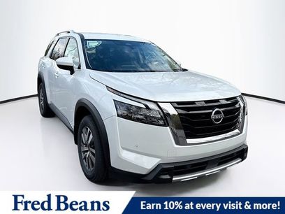 New 2025 Nissan Pathfinder SL