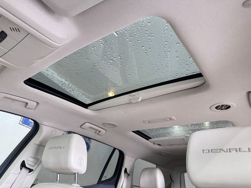 Certified 2023 GMC Acadia Denali AWD/4WD image 23
