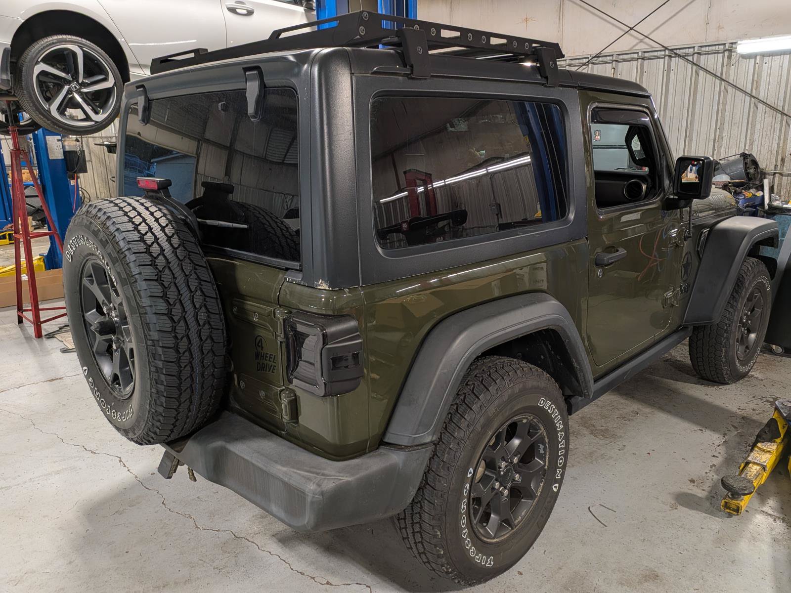 Used 2021 Jeep Wrangler Sport AWD/4WD image 3