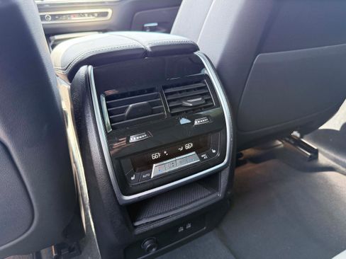 Used 2026 BMW X5 sDrive40i RWD image 16