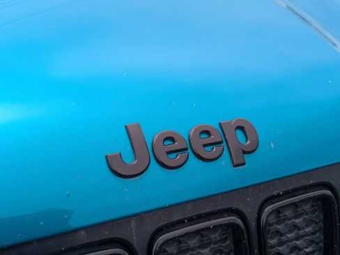 Used 2020 Jeep Renegade Altitude FWD image 11