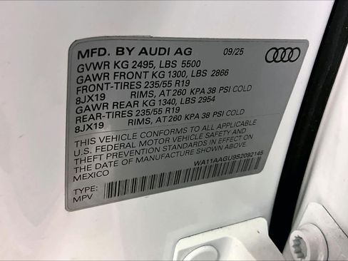 Used 2025 Audi Q5 Premium w/ Convenience Package AWD/4WD image 36