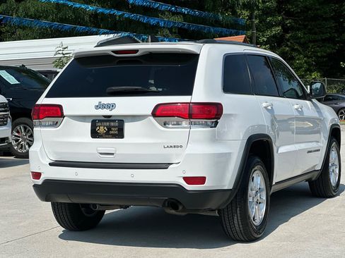 Used 2020 Jeep Grand Cherokee Laredo RWD image 7