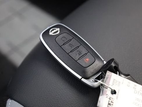 Used 2023 Nissan Kicks SR w/ SR Premium Package image 24