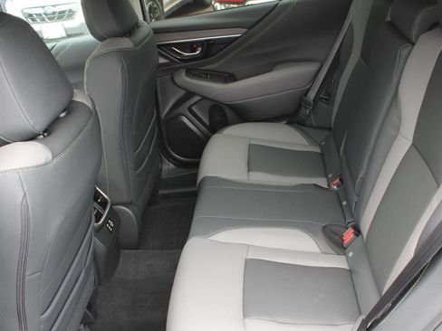 Used 2025 Subaru Outback Onyx Edition AWD/4WD image 19