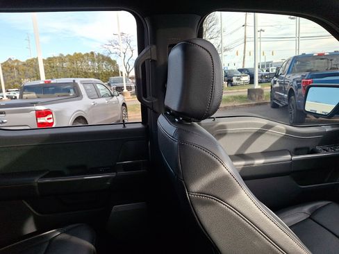 Used 2023 Ford F150 Lariat w/ Equipment Group 502A High image 13