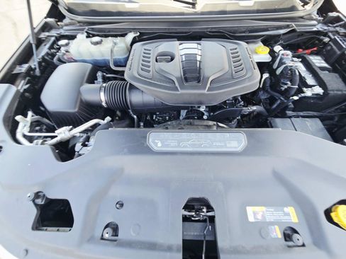 Used 2024 Jeep Wagoneer Series III w/ Premium Group I AWD/4WD image 26