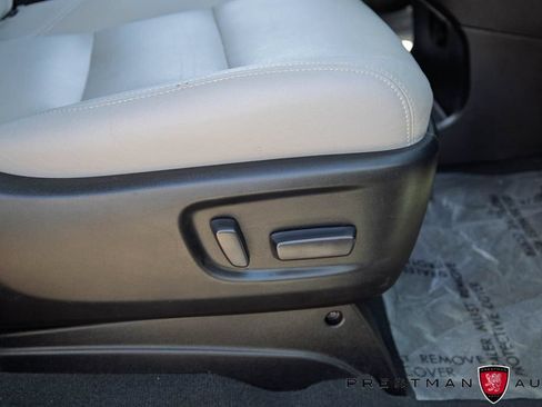 Used 2020 Toyota Sienna Limited FWD image 26