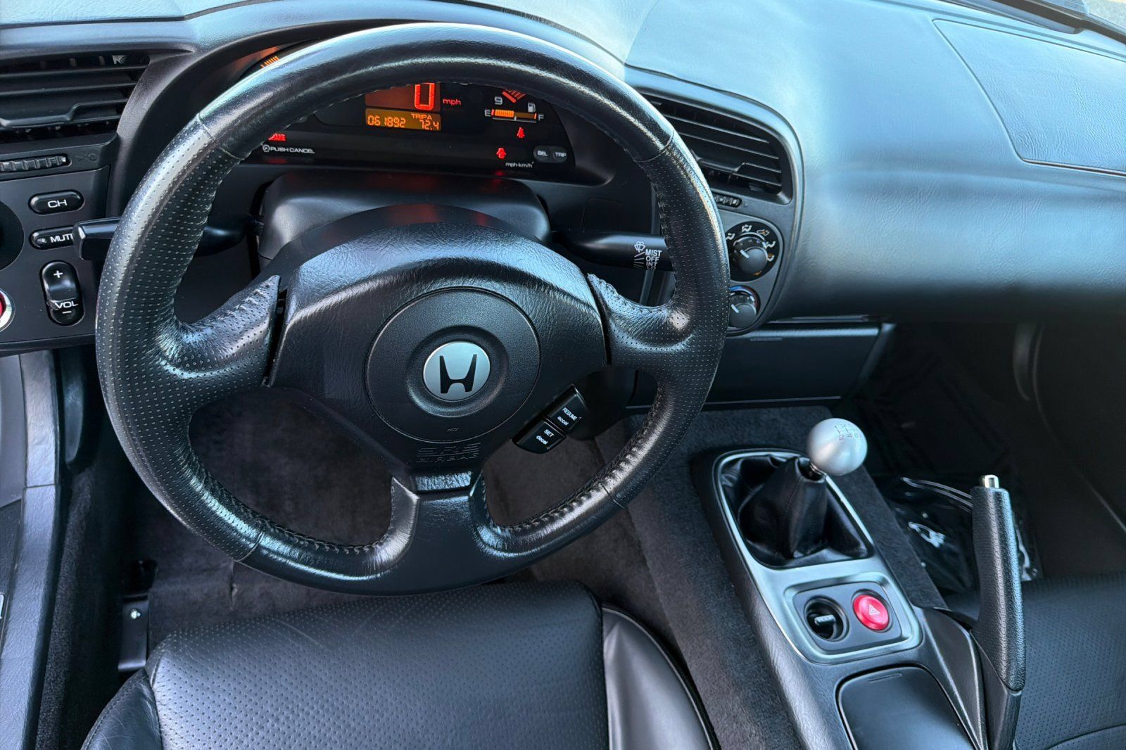 Used 2001 Honda S2000 image 17