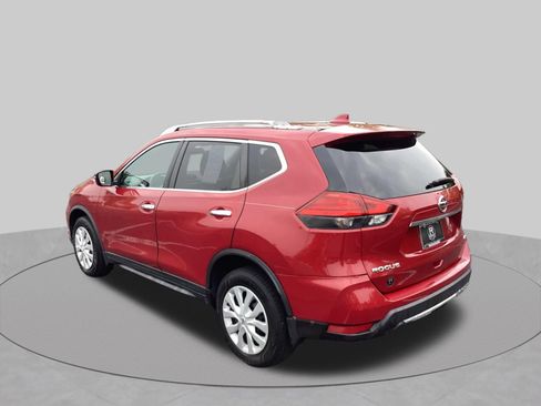 Used 2017 Nissan Rogue S w/ S Appearance Package AWD/4WD image 10