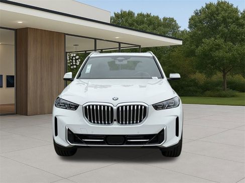 New 2026 BMW X5 sDrive40i w/ Premium Package image 4