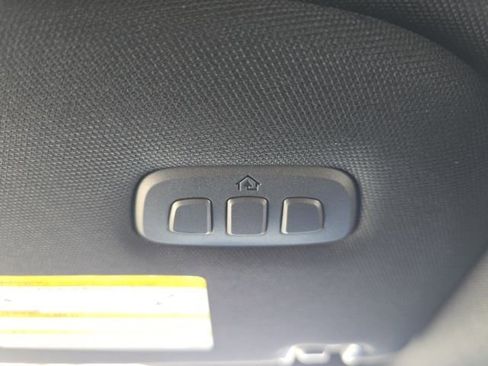 Used 2025 Ford F150 Lariat w/ Equipment Group 501A Mid image 44