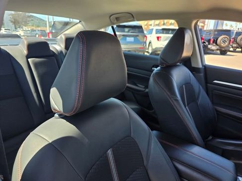 Used 2023 Nissan Altima 2.5 SR image 14