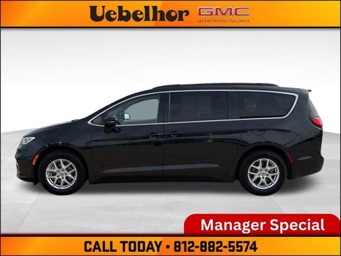 Used 2022 Chrysler Pacifica Touring-L FWD image 18