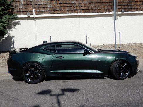 Used 2020 Chevrolet Camaro SS RWD image 4