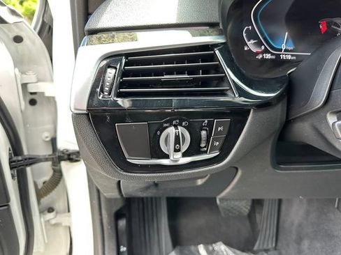Used 2021 BMW 530e w/ Parking Assistance Package RWD image 21