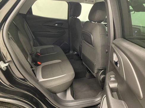 Used 2025 Chevrolet TrailBlazer LT AWD/4WD image 17