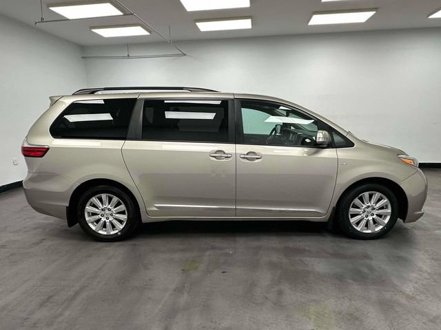 Used 2017 Toyota Sienna Limited Premium w/ Protection Package AWD/4WD image 5