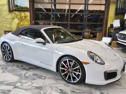 Used 2017 Porsche 911 Carrera S RWD image 32