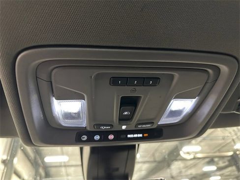 Used 2022 GMC Sierra 2500 Denali w/ Technology Package image 33