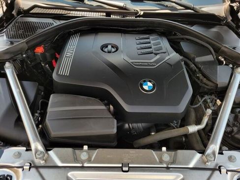 Used 2022 BMW 430i Coupe w/ M Sport Package image 11